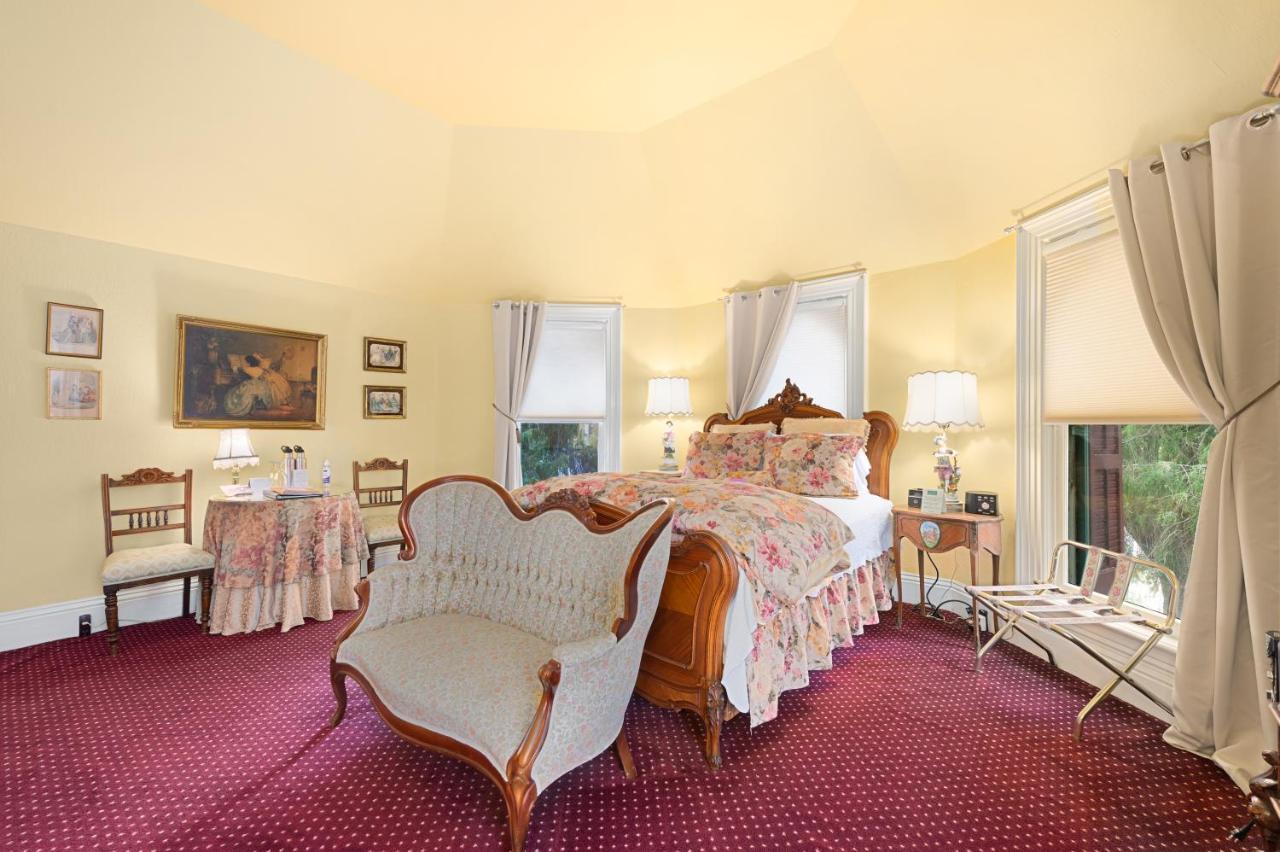 The Gables Wine Country Inn Санта-Роза Екстер'єр фото