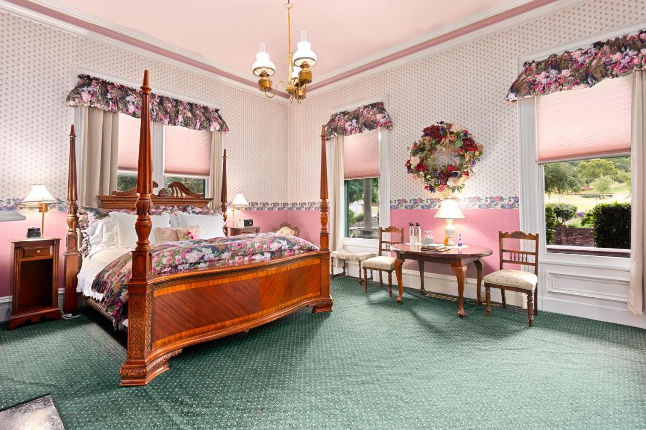 The Gables Wine Country Inn Санта-Роза Екстер'єр фото